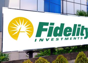 10 Companies With Great Benefits for Working Parents (Including Childcare)