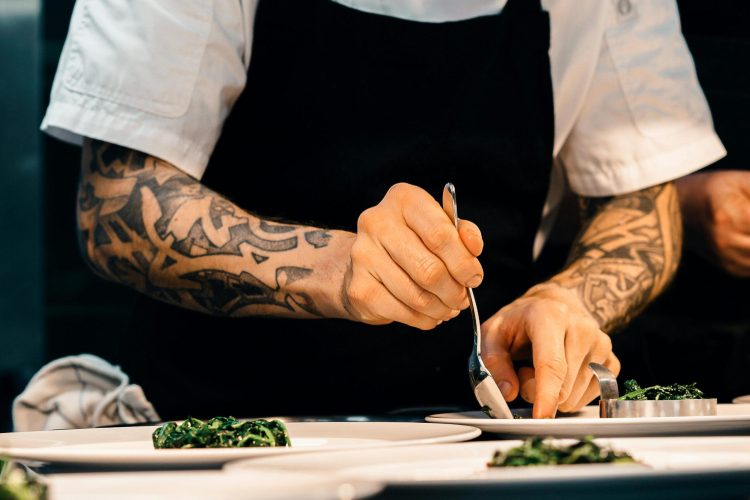 Viva Chefs: A Hot Side Hustle For Good Cooks