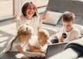 20 Side Hustles for Stay-at-Home Moms (From Moms Making Real Money)
